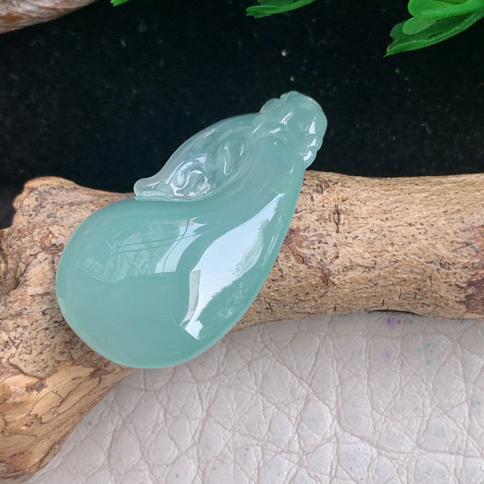 lz实拍27.5*15*6.2天然缅甸翡翠冰晴钱袋 代代有钱玉吊坠 玉挂件