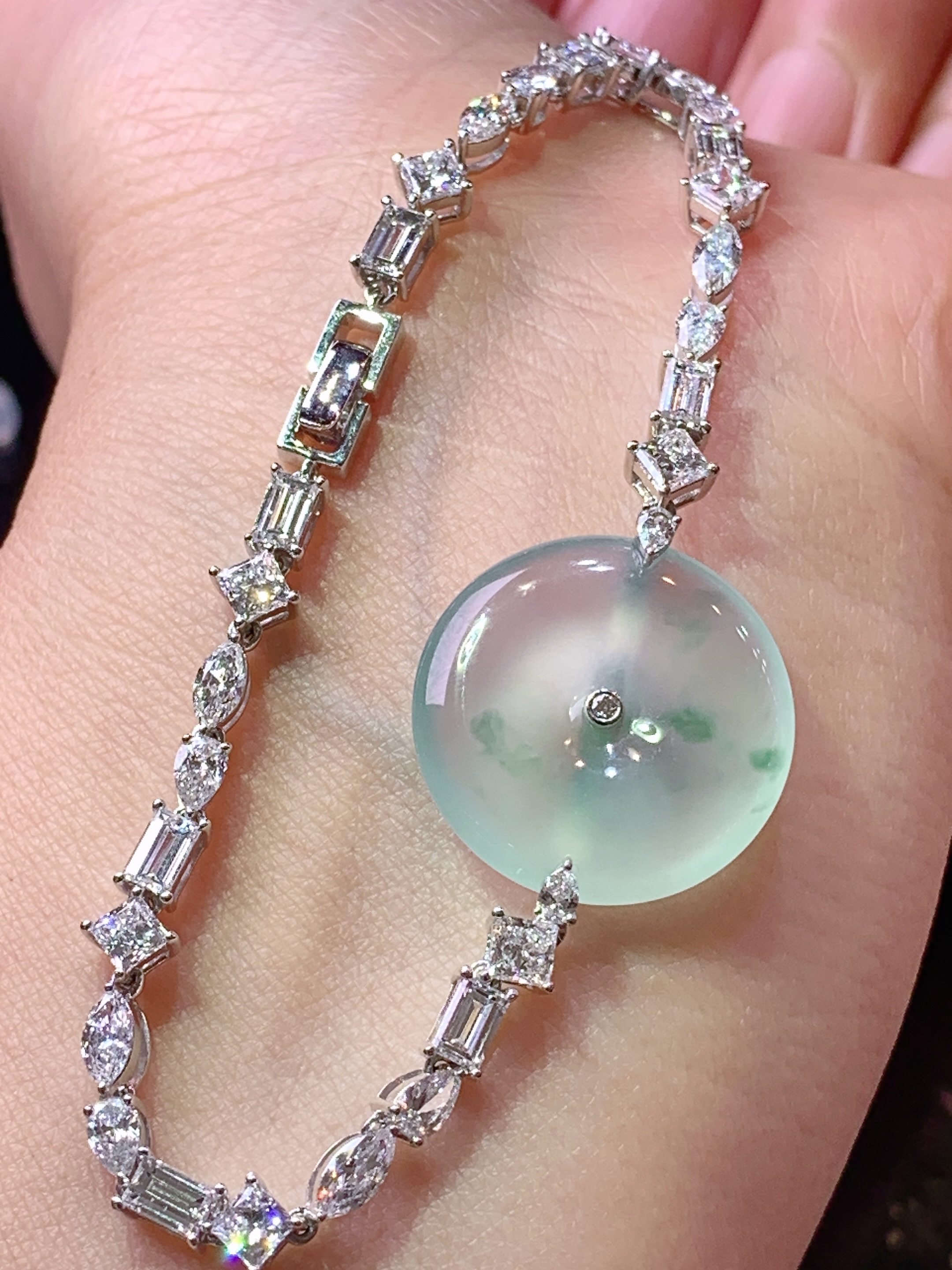 18k金培育钻镶嵌冰种飘花平安扣手链 玉质细腻 色泽艳丽清新 水润亮眼 整体尺寸160*19*3.6m5