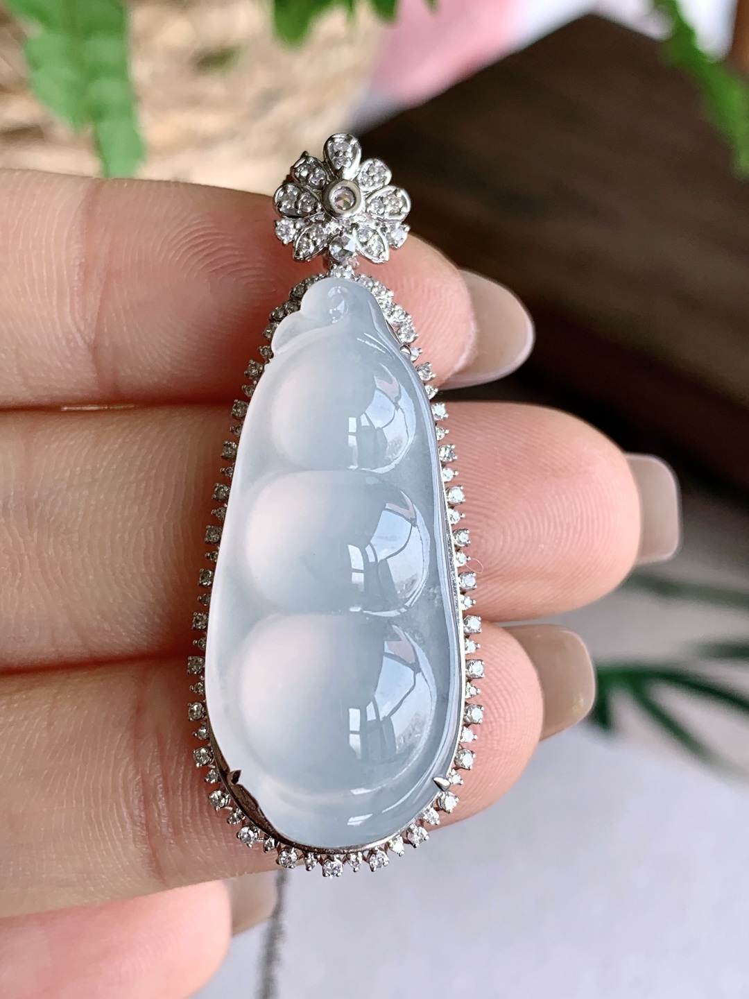 ️冰豆子福豆吊坠，18k金镶嵌，性比高，43.3/16.8/10.5，6.2克