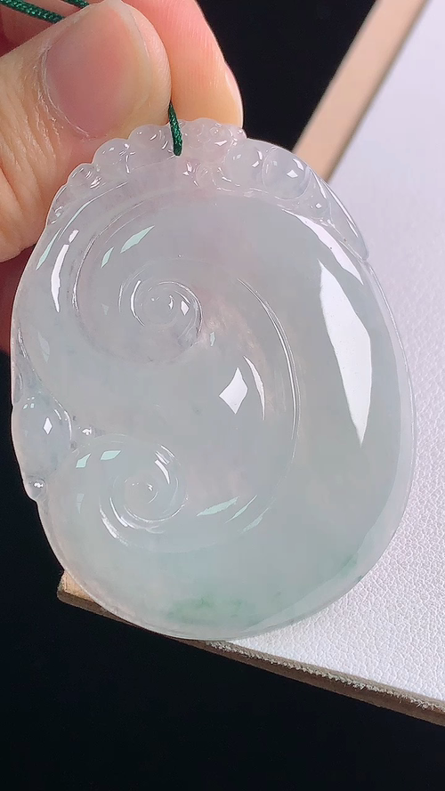 ️冰种如意，无裂，尺寸51.6/40.5/4.2mm，编号20