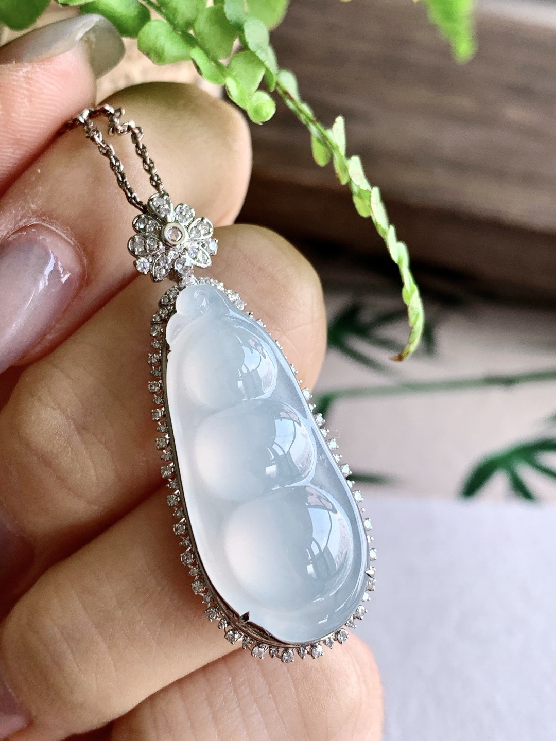 ️冰豆子福豆吊坠，18k金镶嵌，性比高，43.3/16.8/10.5，6.2克