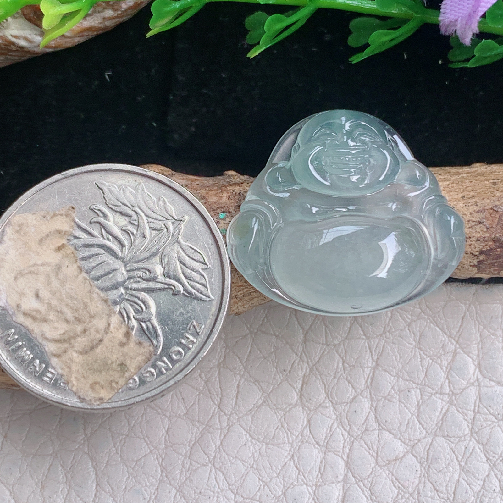 lz实拍20.8*23.7*5.3天然缅甸翡翠浅绿冰种佛公大肚佛玉吊坠 玉挂件