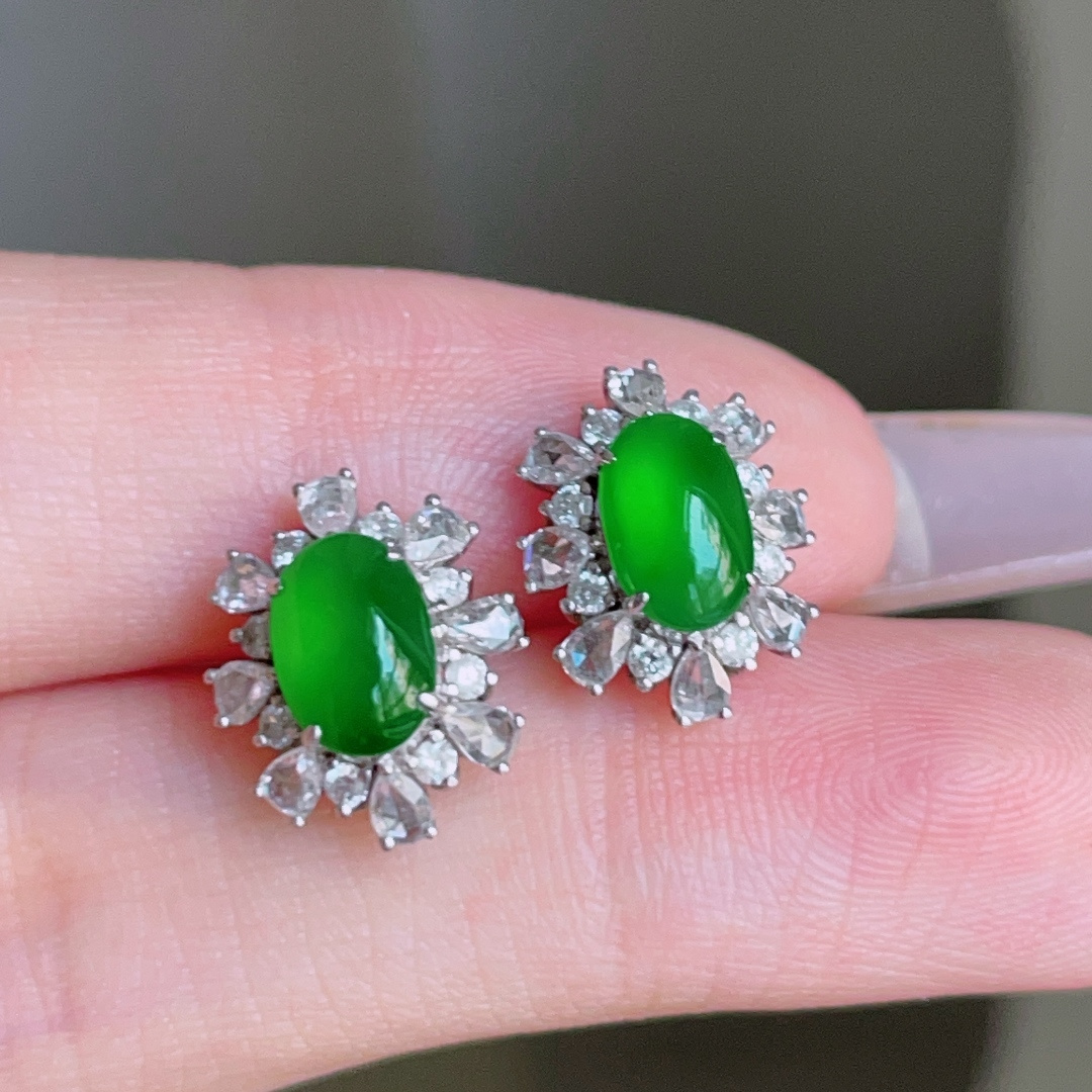 ️ 蛋面耳钉，种老水润，18k金镶嵌，裸石 12.7/4.8