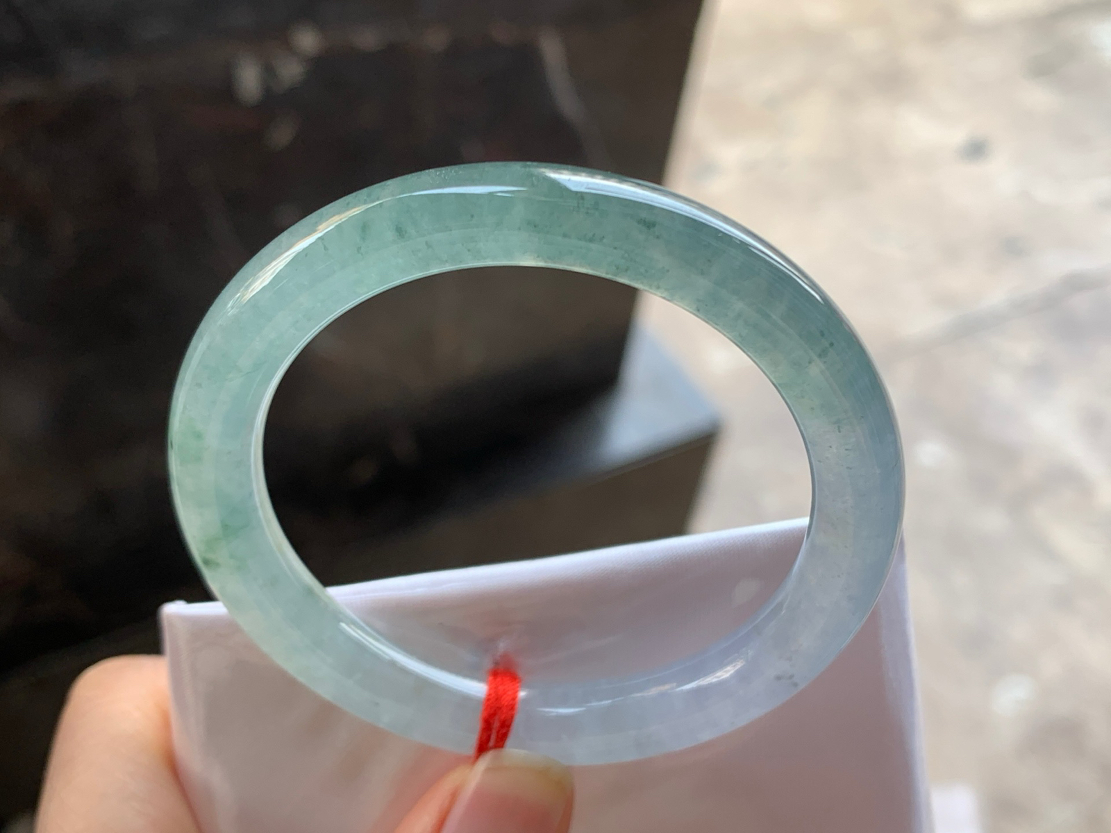 50.5-8.3

冰蓝圆条手镯^_^冰透