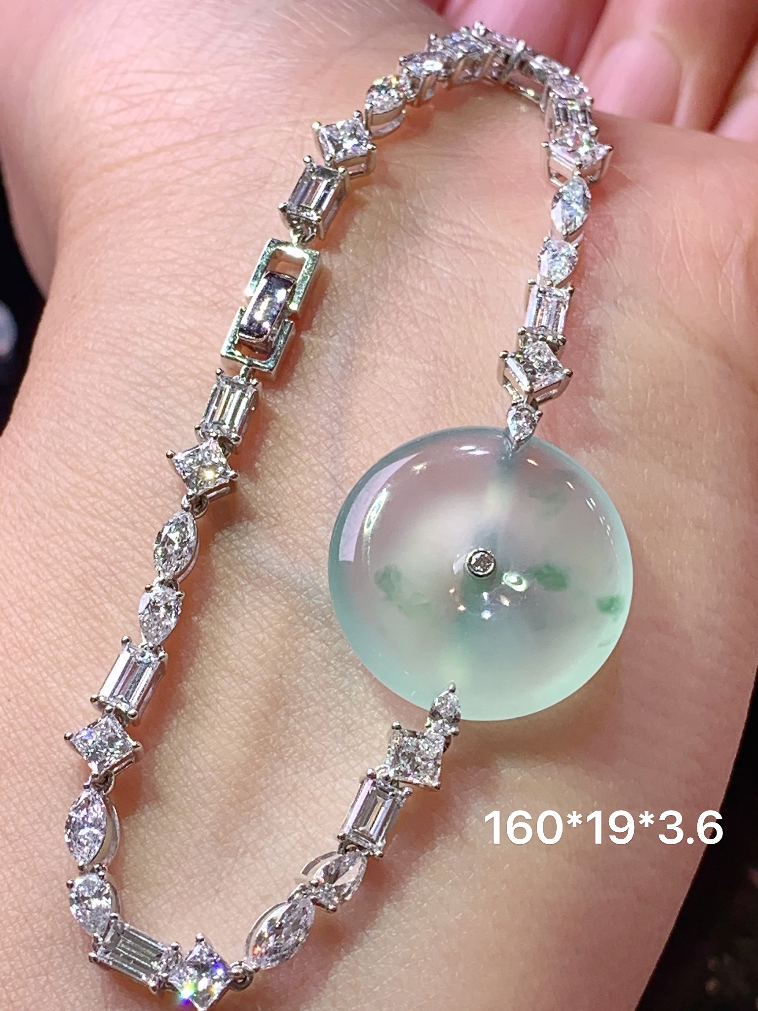 18k金培育钻镶嵌冰种飘花平安扣手链 玉质细腻 色泽艳丽清新 水润亮眼 整体尺寸160*19*3.6m5