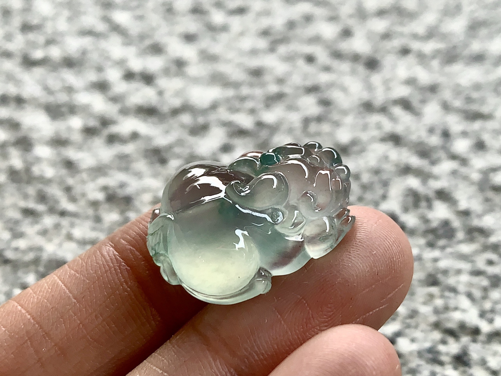 ️ 饱满的飘绿貔貅，肥嘟嘟的非常讨喜
尺寸22.2×16.8×9..