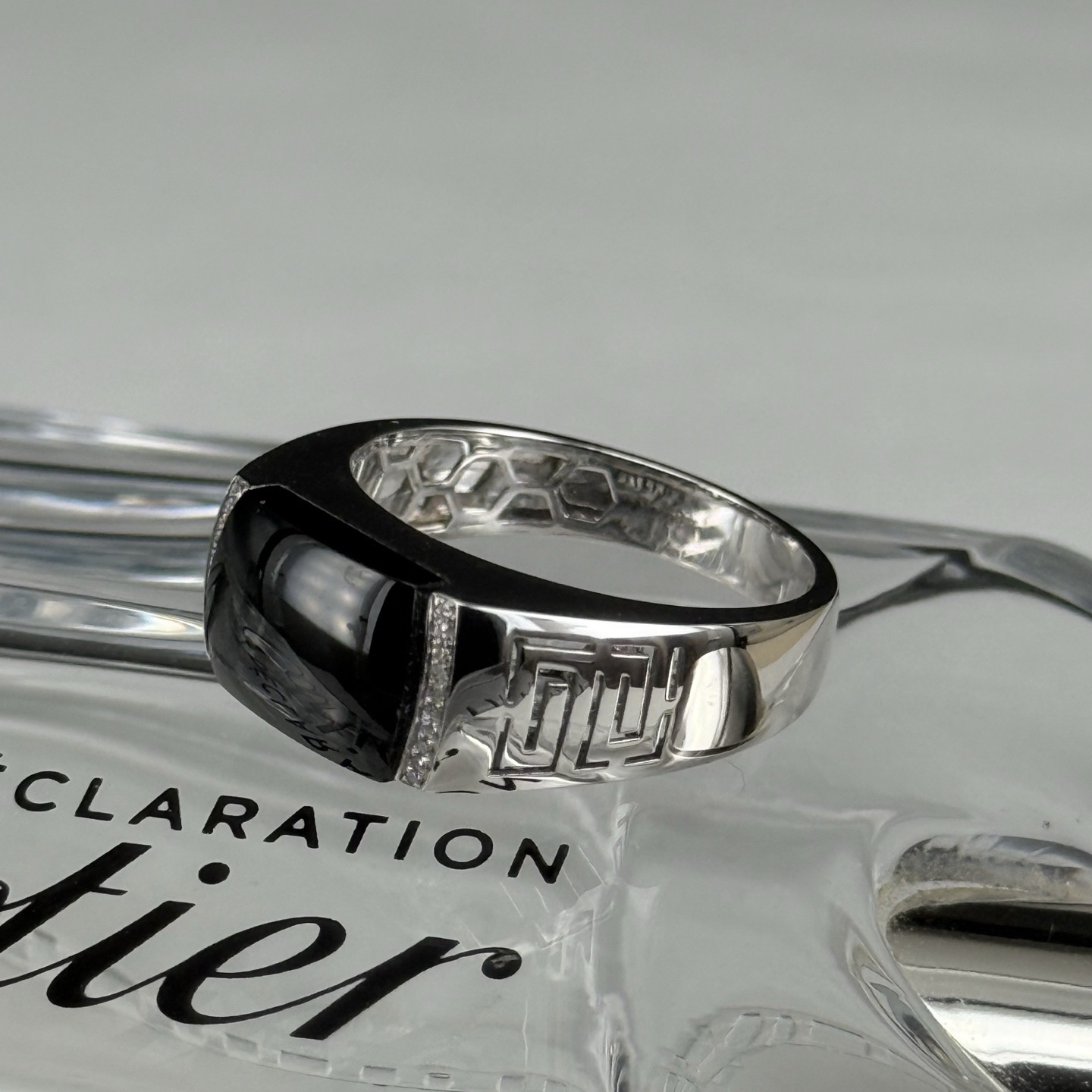 精品18k墨翠马鞍男戒 种好色正 黑度极好 打灯通透 油性十足  尺寸11.6