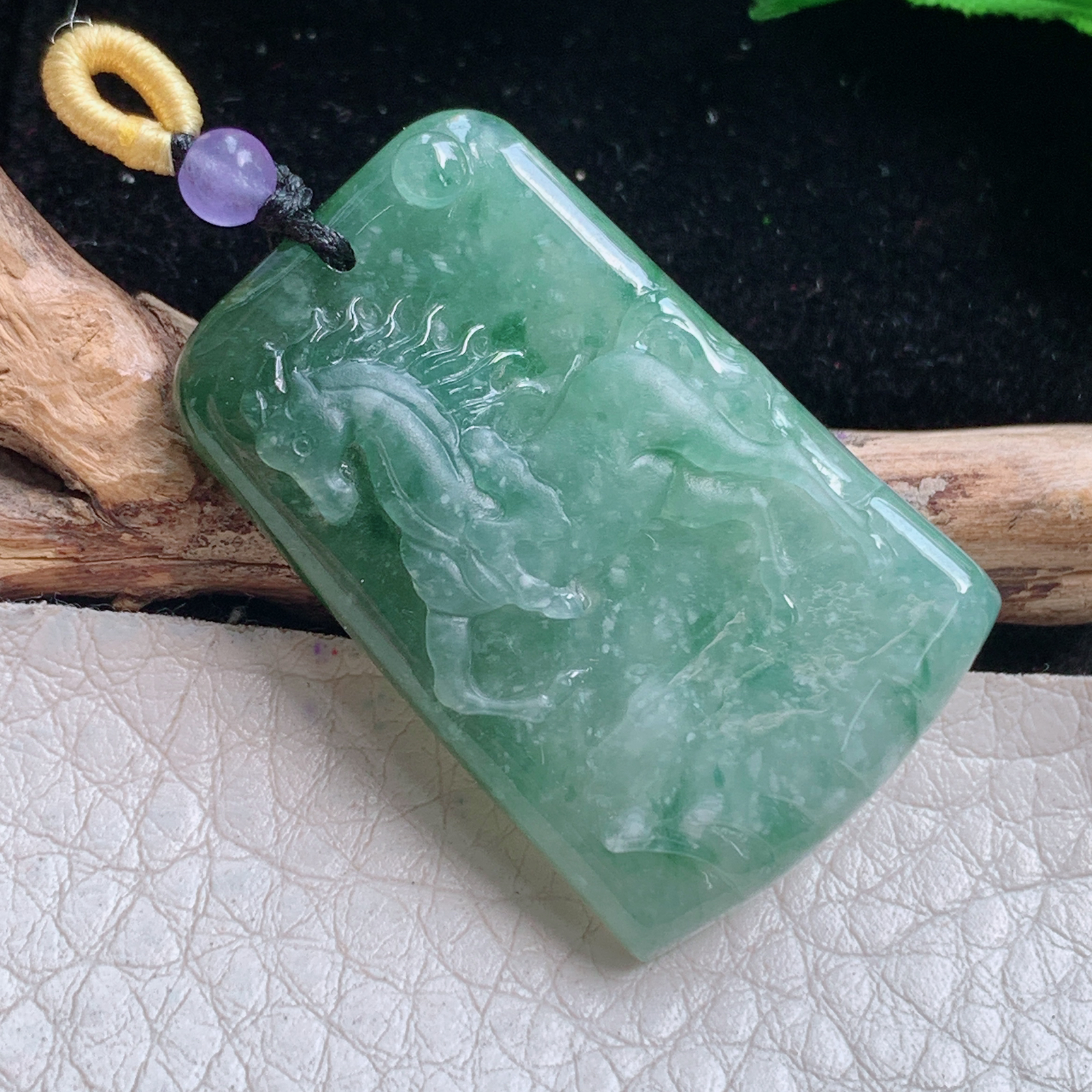 t实拍36.3*23.3*6.5缅甸翡翠A货精雕冰润立体马 生肖马玉吊坠 玉挂件