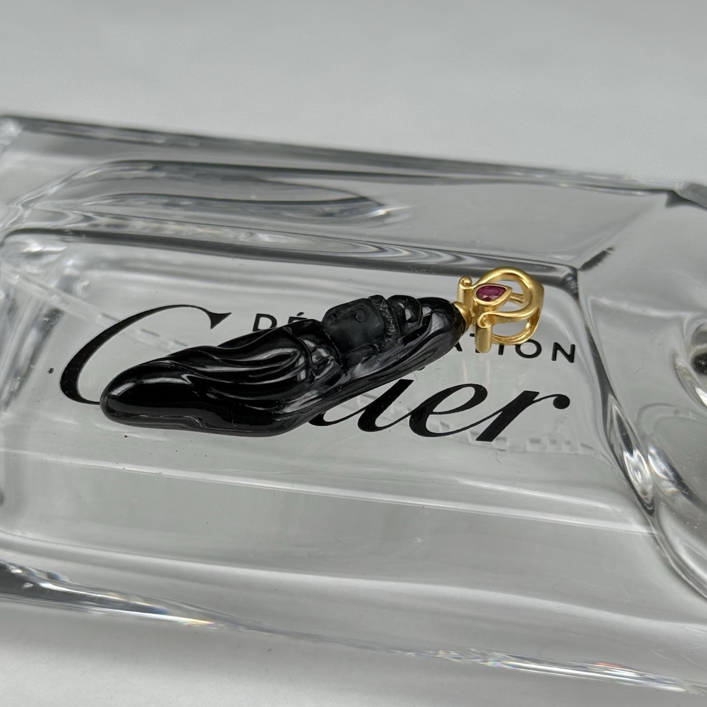 墨翠宝宝观音 种好色正 黑度极好 打灯通透油性十足 尺寸39.4