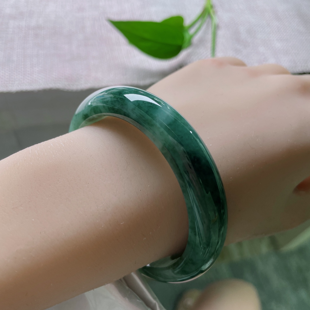 54.9/12.2/8.4飘花正圈，水润细腻，婉间风华，贵气，无裂，ss51346a