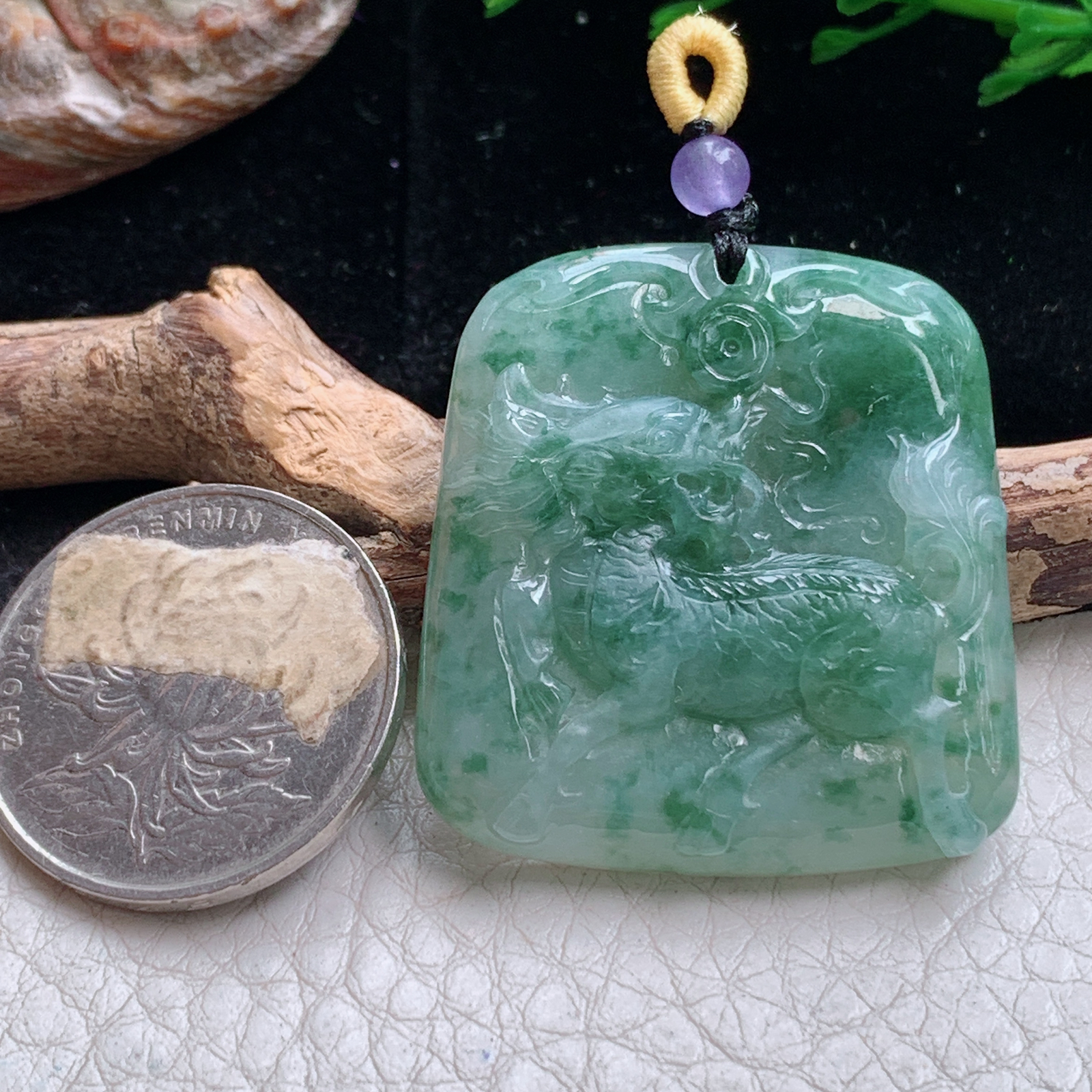 实拍t35*33*7.3缅甸翡翠A货精雕冰飘花立体麒麟 瑞兽麒麟玉吊坠 玉挂件