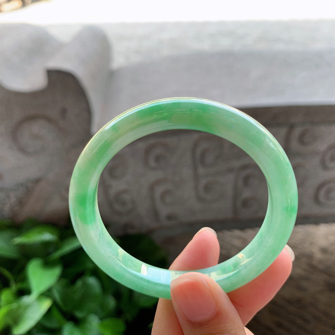 小圈口 52-9-7.3【豆绿正圈手镯】正圈52 53可戴