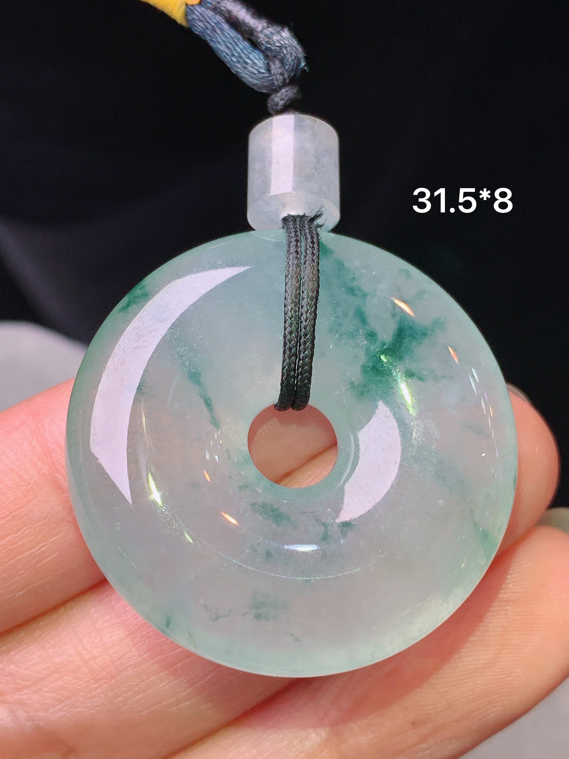 冰种飘花平安环吊坠 玉质细腻 色泽艳丽清新 水润亮眼 整体尺寸31.5*8j3