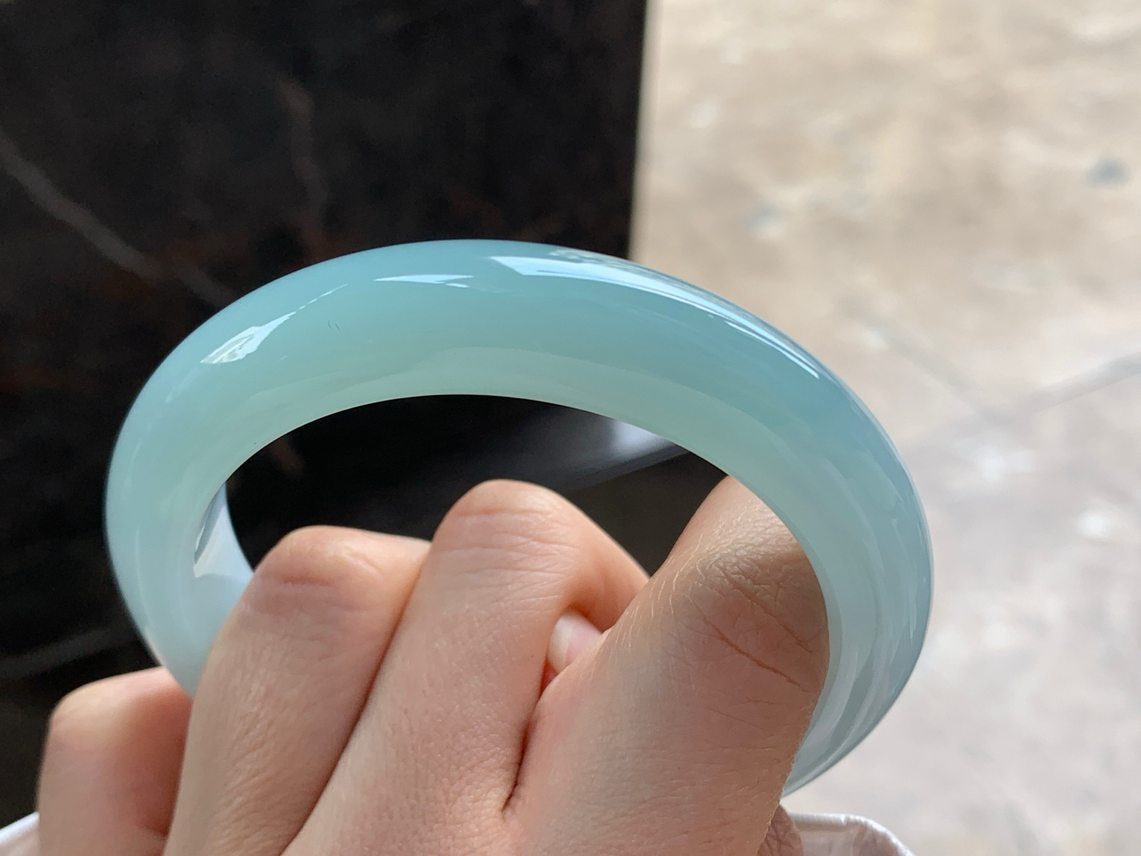 58-13-9.5

蓝底手镯^_^玉质温润 肉质细腻