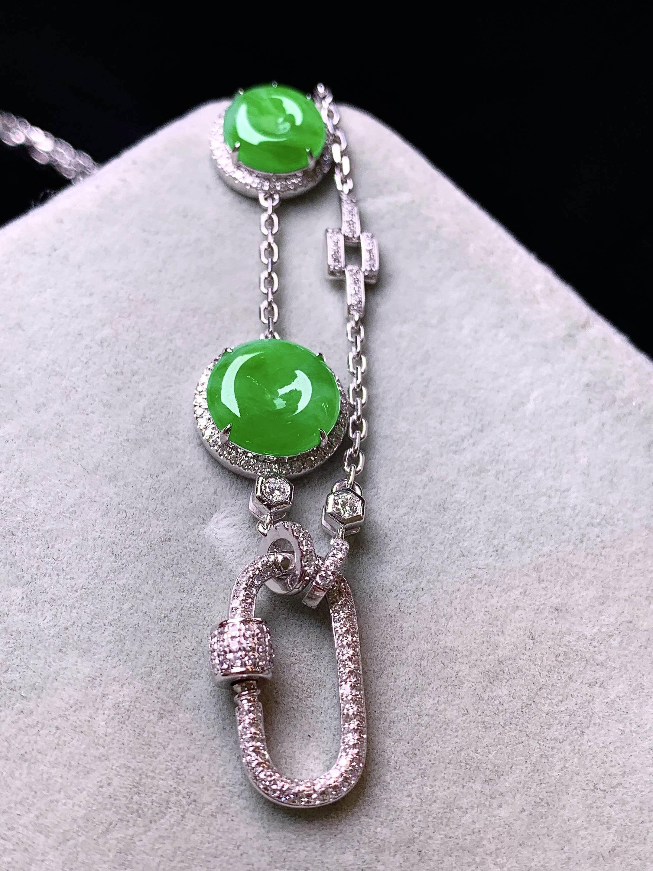 18k金钻镶嵌冰种宝宝佛搭配阳绿平安扣多用项链 玉质细腻 色泽艳丽清新 水润亮眼 整体尺寸27*14*7.5m5