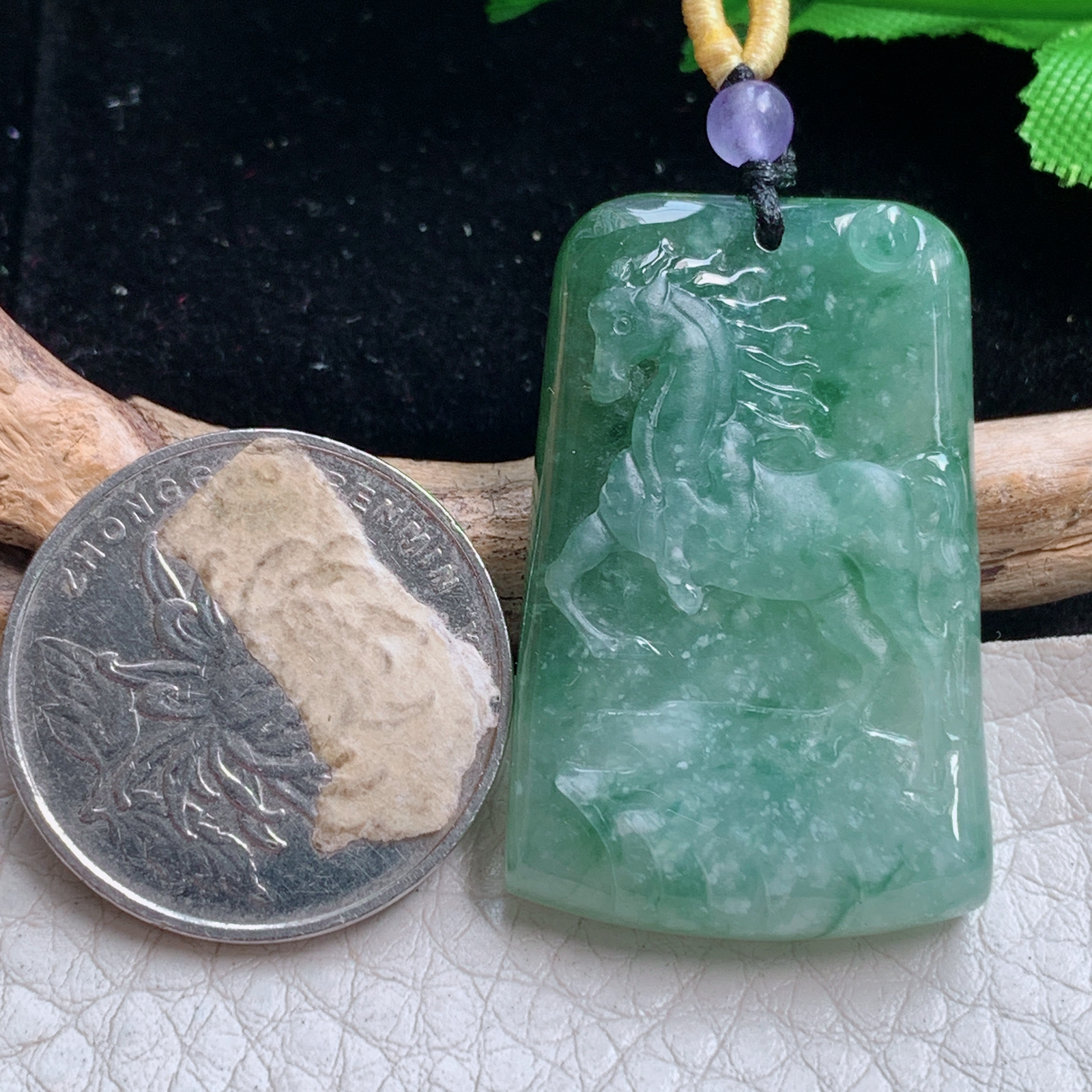 t实拍36.3*23.3*6.5缅甸翡翠A货精雕冰润立体马 生肖马玉吊坠 玉挂件