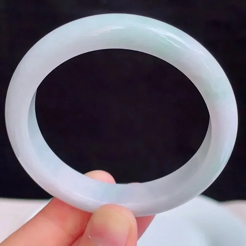 55.5圈有种有色天然翡翠A货淡紫玉手镯好种水春彩水润手镯50.76g