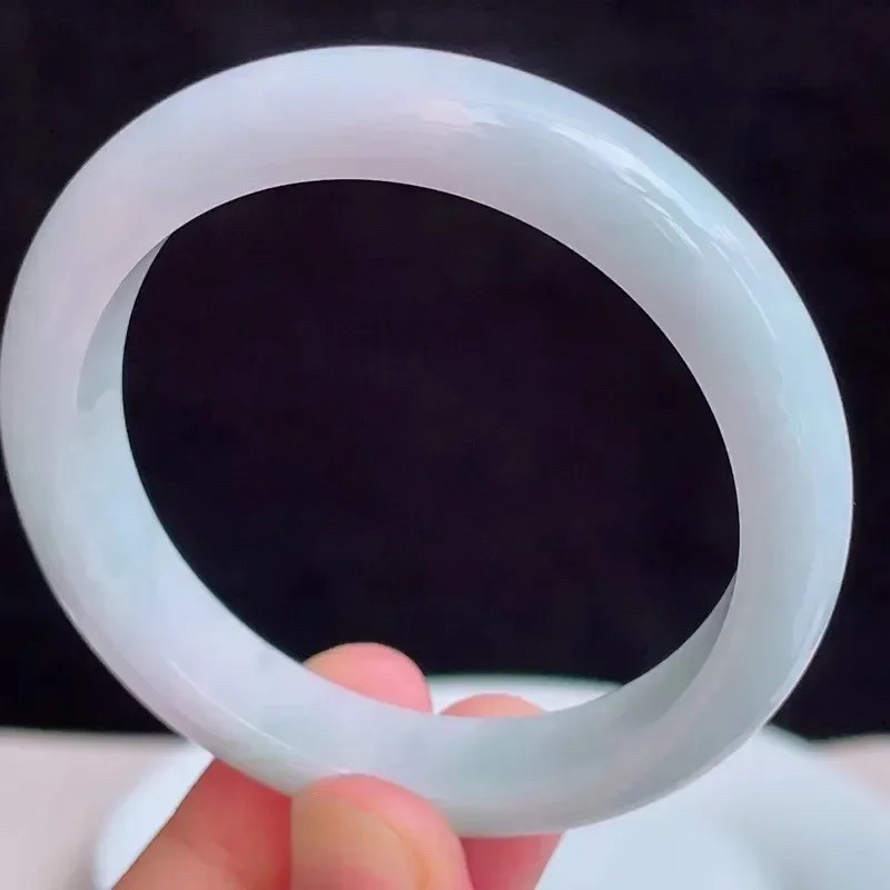 55.5圈有种有色天然翡翠A货淡紫玉手镯好种水春彩水润手镯50.76g