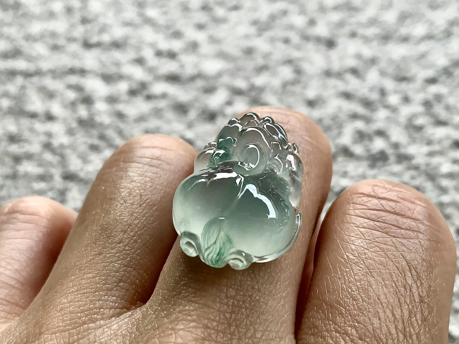 ️ 饱满的飘绿貔貅，肥嘟嘟的非常讨喜
尺寸22.2×16.8×9..