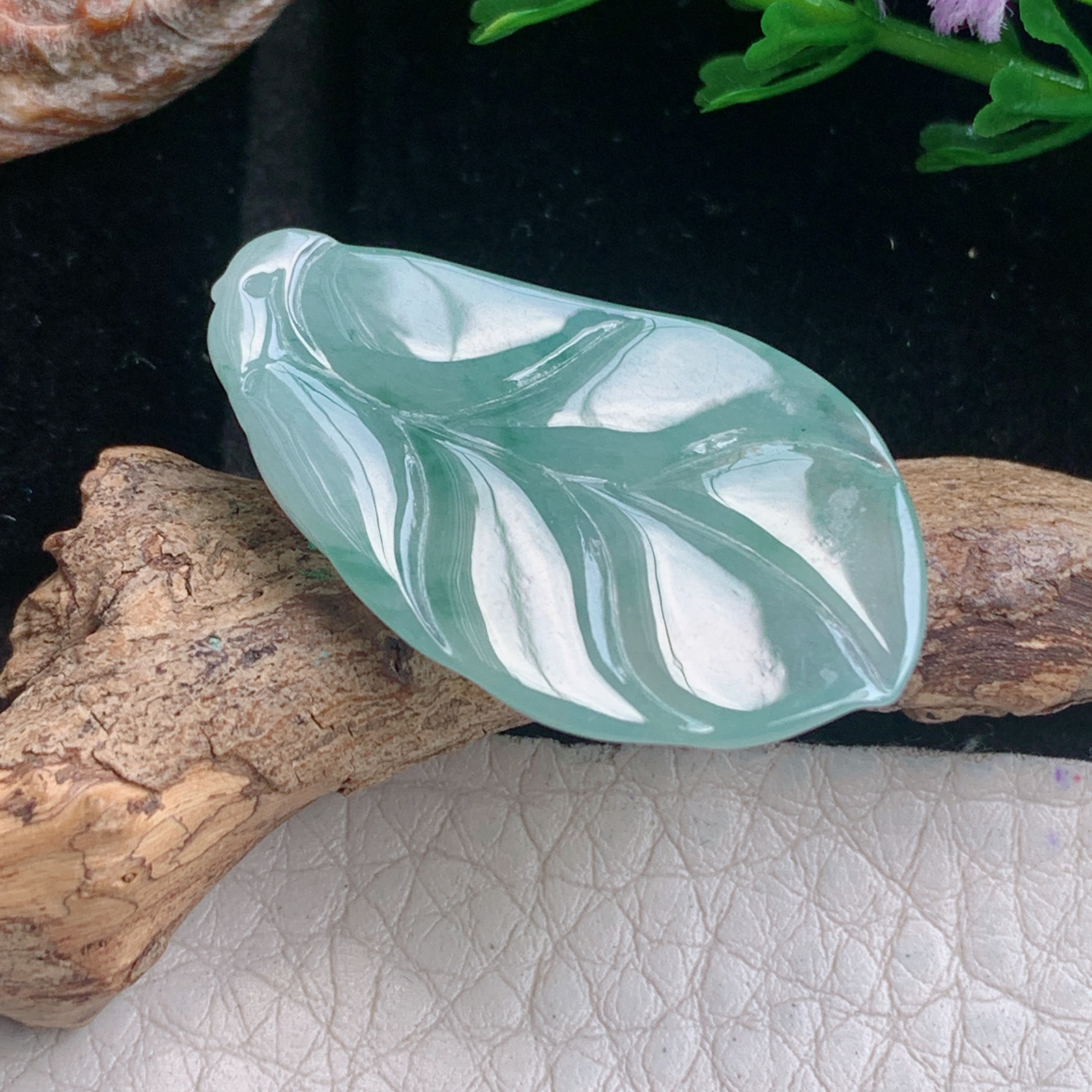 lz实拍33*19.8*4.8特色天然缅甸翡翠随形大业有成 叶子玉吊坠 玉挂件