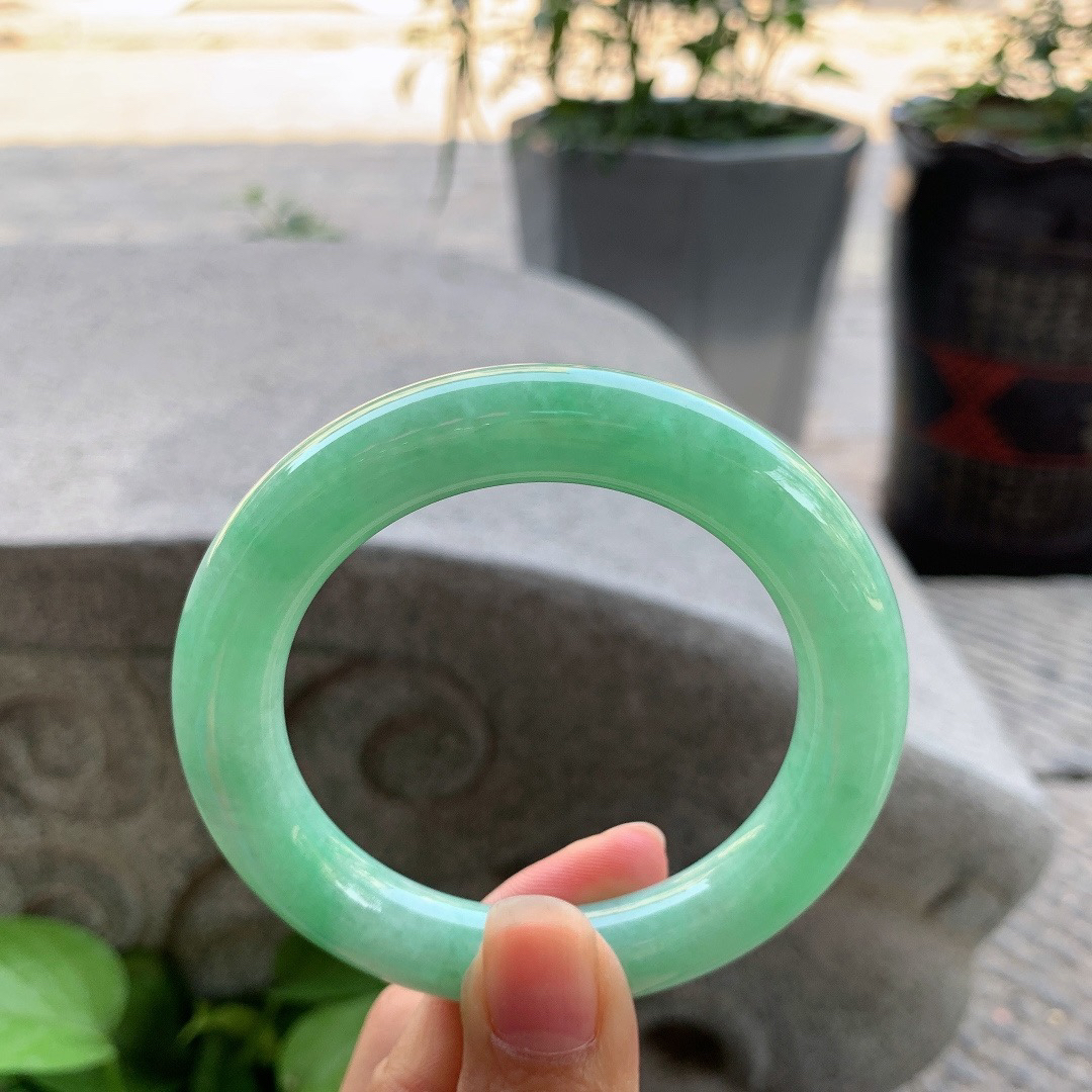 圈口 55.2-11.1【满绿圆条手镯】圆条55 56可戴