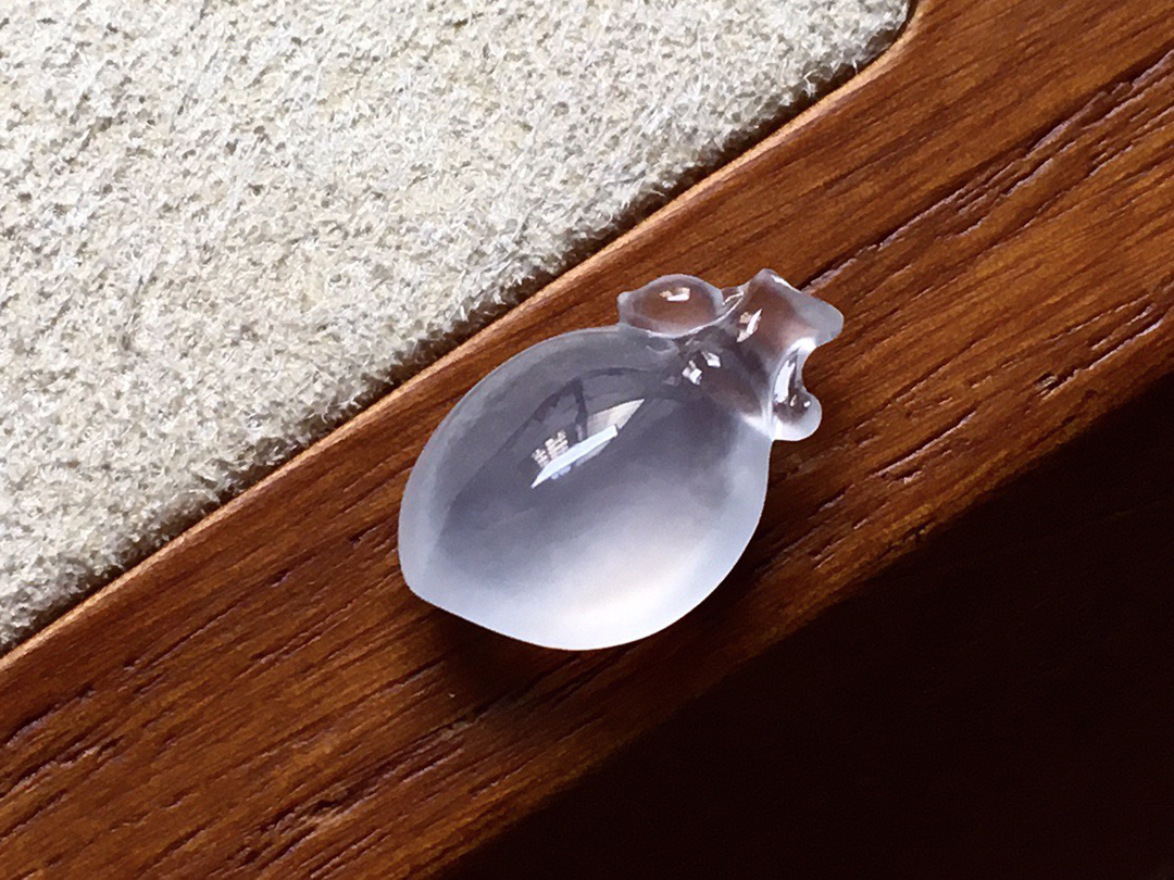 冰福瓜 小巧精致白皙透亮，尺寸13.8*8.6*5.4..