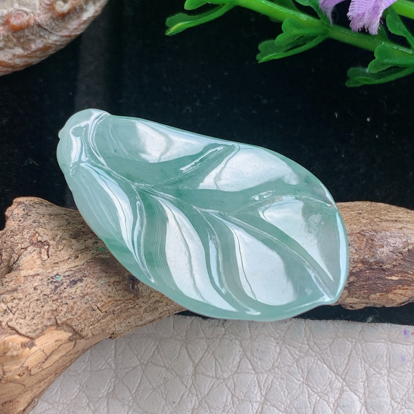 lz实拍33*19.8*4.8特色天然缅甸翡翠随形大业有成 叶子玉吊坠 玉挂件