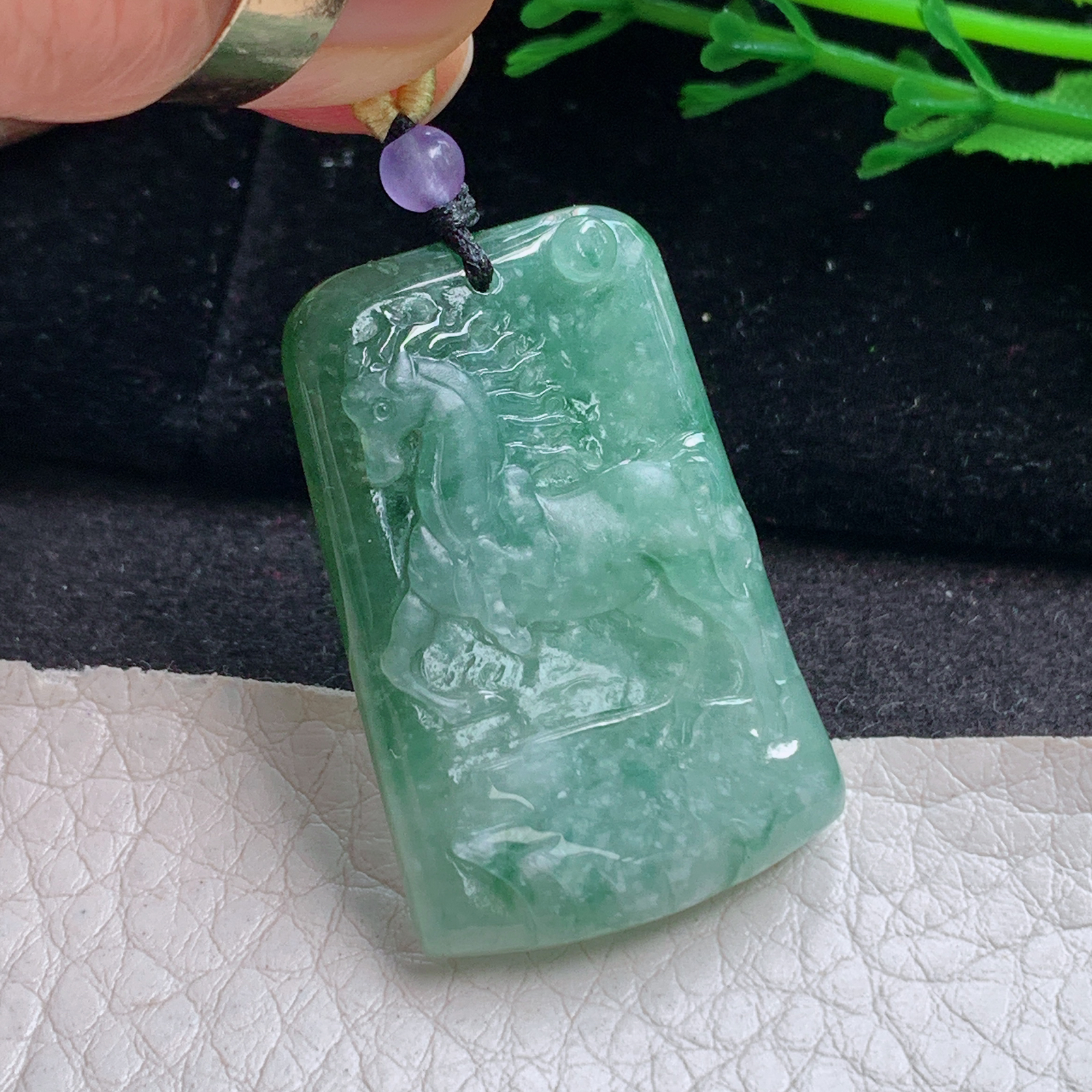 t实拍36.3*23.3*6.5缅甸翡翠A货精雕冰润立体马 生肖马玉吊坠 玉挂件