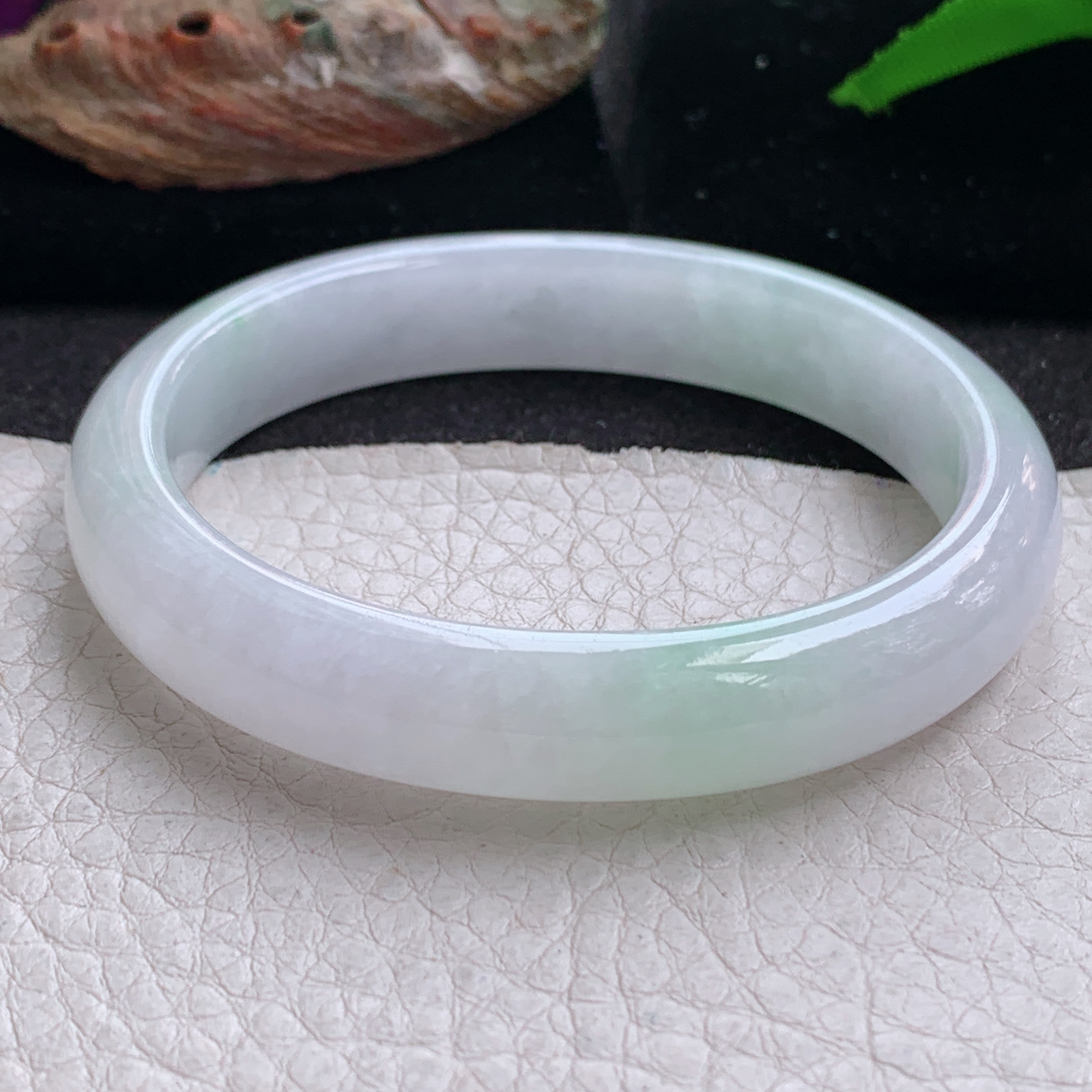 nr实拍54.8*48.5*11*7贵妃镯 天然缅甸翡翠a货手镯清新蛋形玉镯子