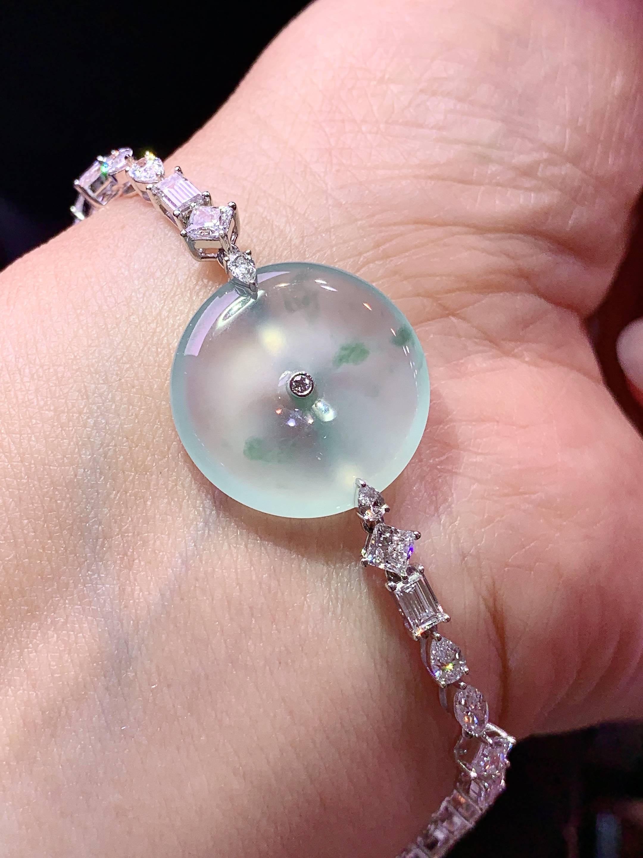 18k金培育钻镶嵌冰种飘花平安扣手链 玉质细腻 色泽艳丽清新 水润亮眼 整体尺寸160*19*3.6m5