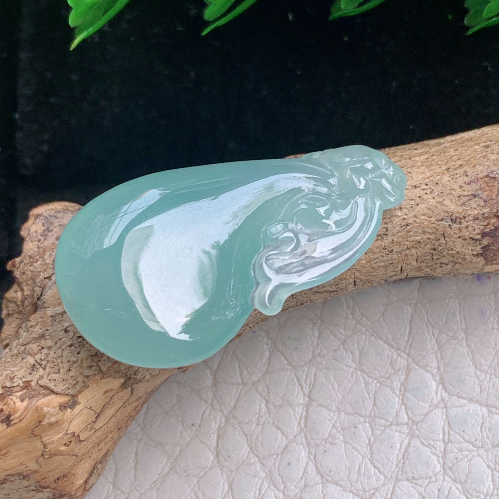 lz实拍27.5*15*6.2天然缅甸翡翠冰晴钱袋 代代有钱玉吊坠 玉挂件