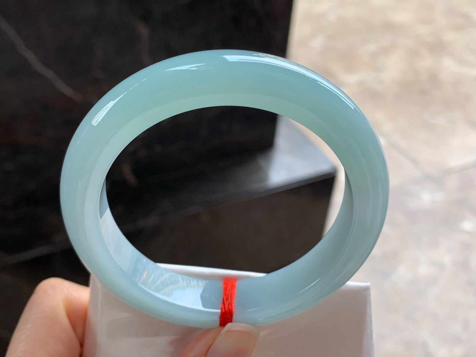 58-13-9.5

蓝底手镯^_^玉质温润 肉质细腻