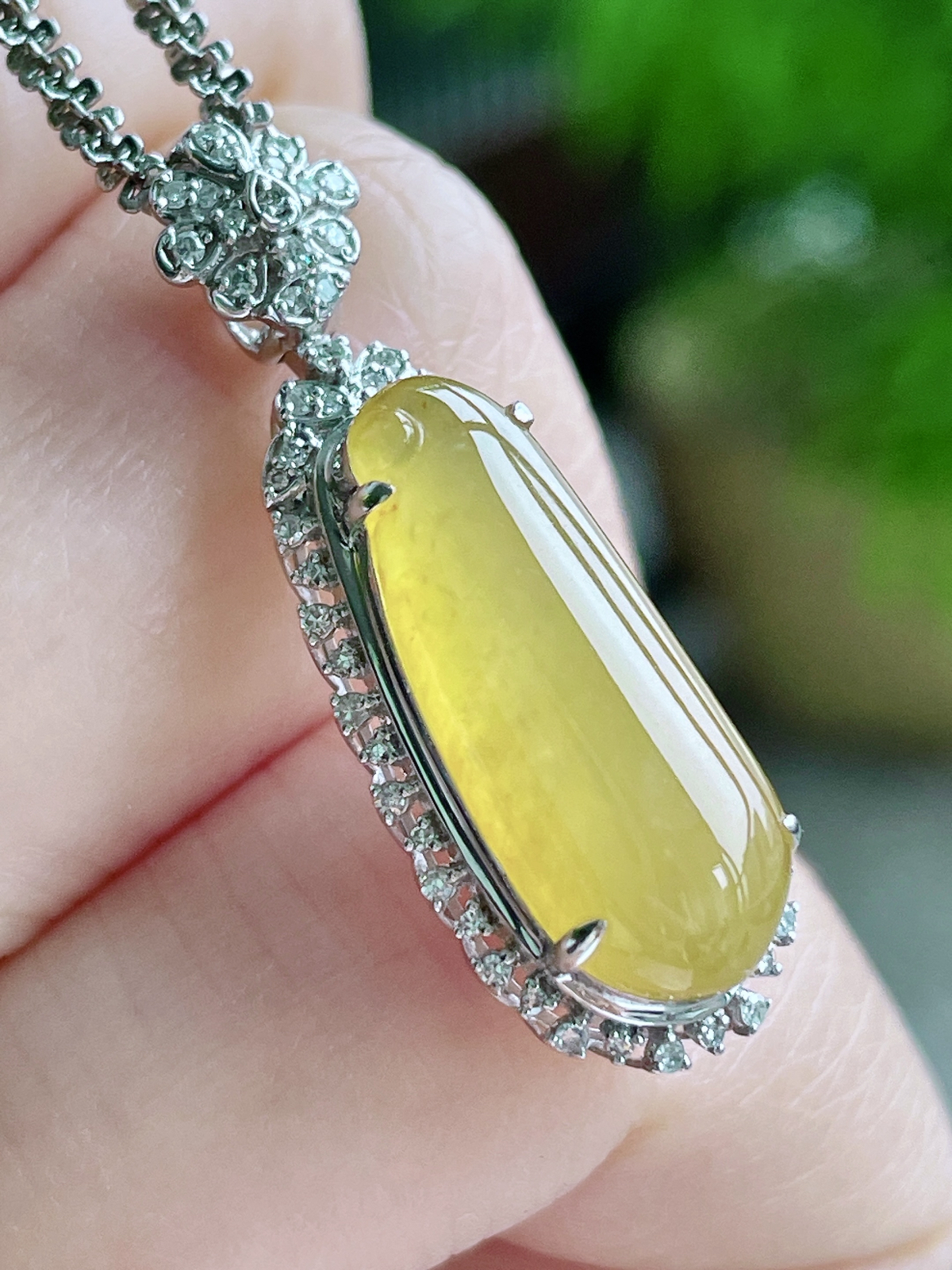 【镶嵌】冰黄翡福瓜吊坠  
【说明】缅料 18k金镶嵌 性价比高  
【整体】31.8-10.8-