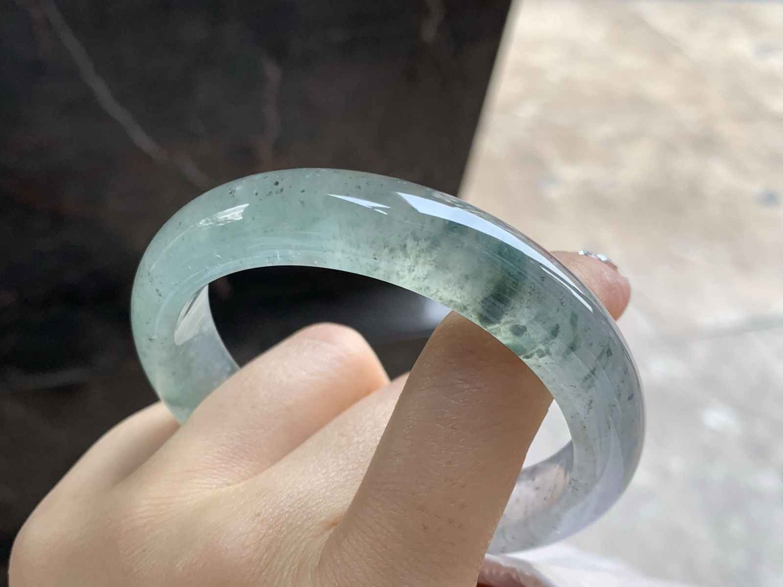 57.5-12.8-8.3

冰种飘花手镯^_^冰味十足～特色料子