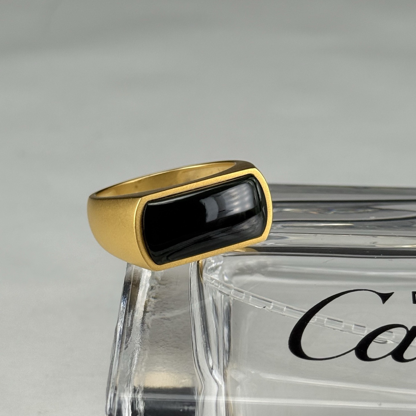 精品18k墨翠马鞍男戒 种好色正 黑度极好 打灯通透 油性十足 尺寸17.1mm