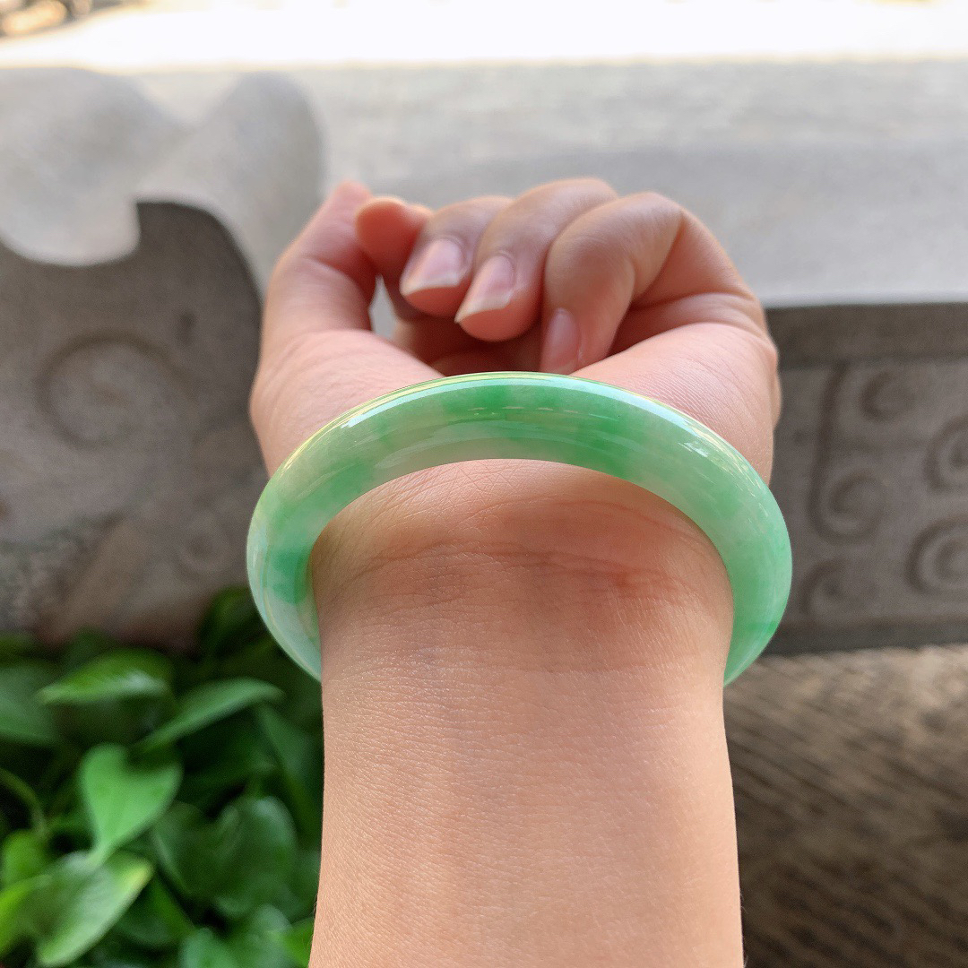 小圈口 52-9-7.3【豆绿正圈手镯】正圈52 53可戴