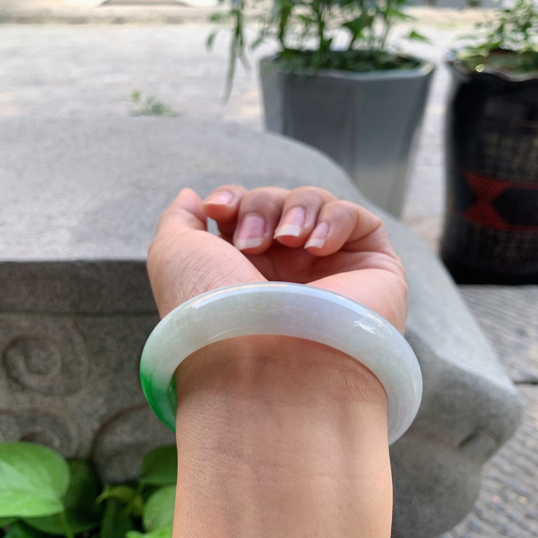 圈口56.4-12-8.9 【辣阳绿正圈手镯】正圈56 57可戴