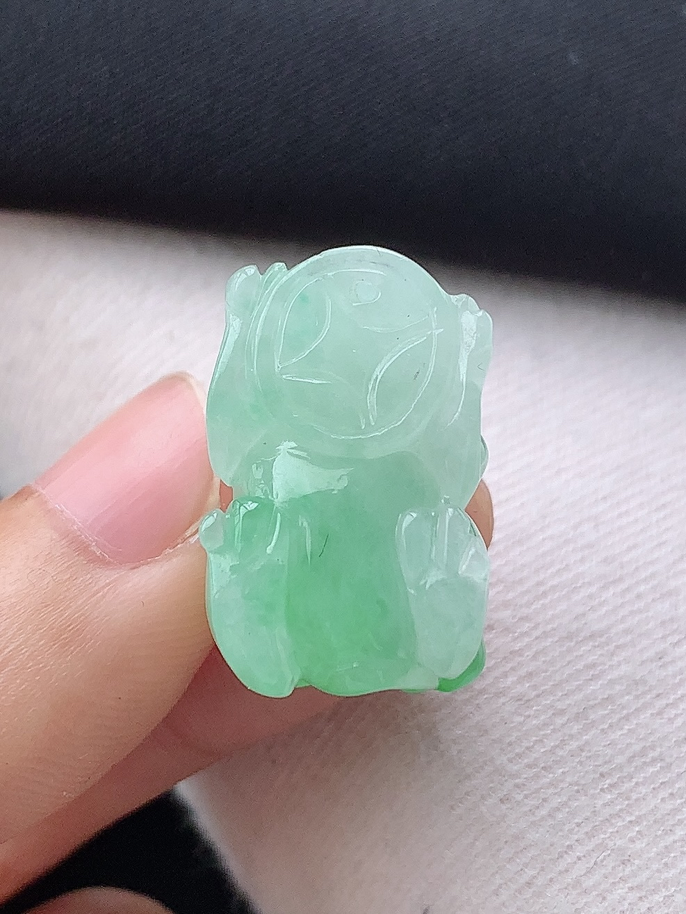 冰飘绿貔貅挂件..
翠色明媚，细腻莹润，佩戴福气多多！