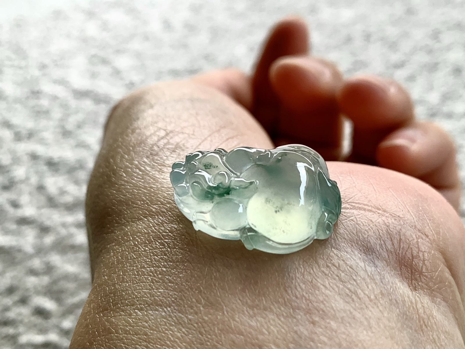 ️ 饱满的飘绿貔貅，肥嘟嘟的非常讨喜
尺寸22.2×16.8×9..