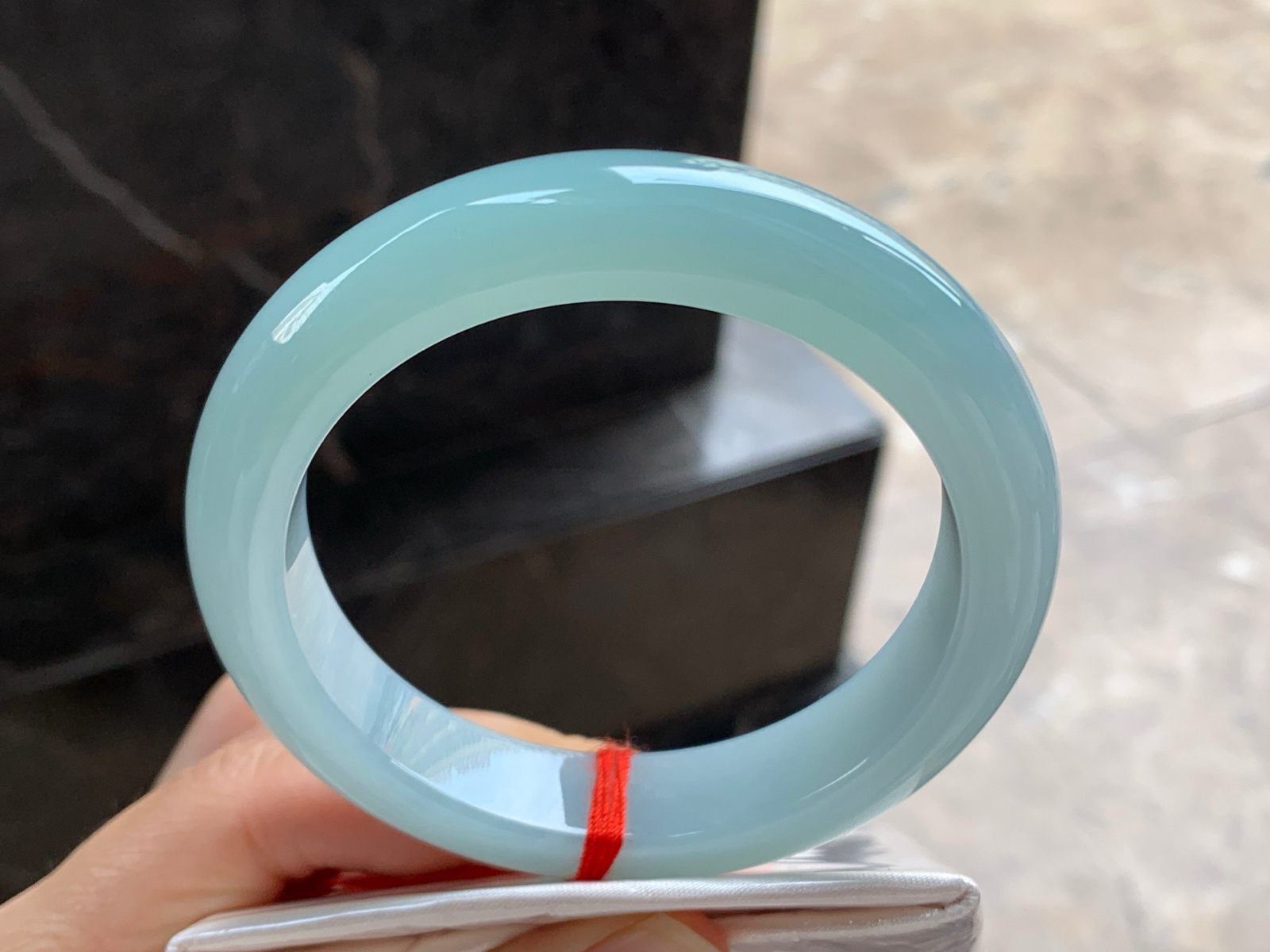 58-13-9.5

蓝底手镯^_^玉质温润 肉质细腻