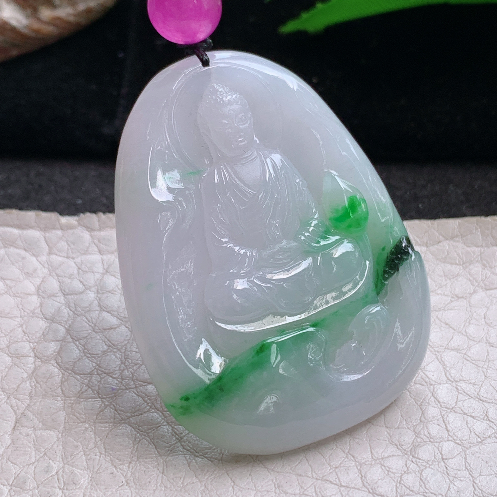 t实拍48*28*5.5缅甸翡翠A货精雕冰飘绿阿弥陀佛玉吊坠 玉挂件