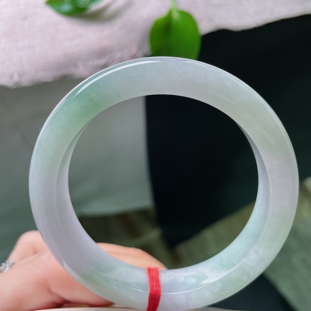 54.8/12.4/8.7，春带彩正圈，腕间的莫奈花园，让色彩在风中流淌。无裂，ss48579a