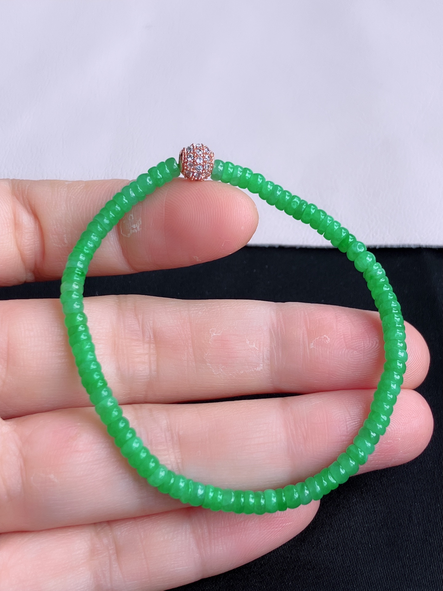 ️，果绿手链，细腻精致，尺寸3.8，自然光实拍