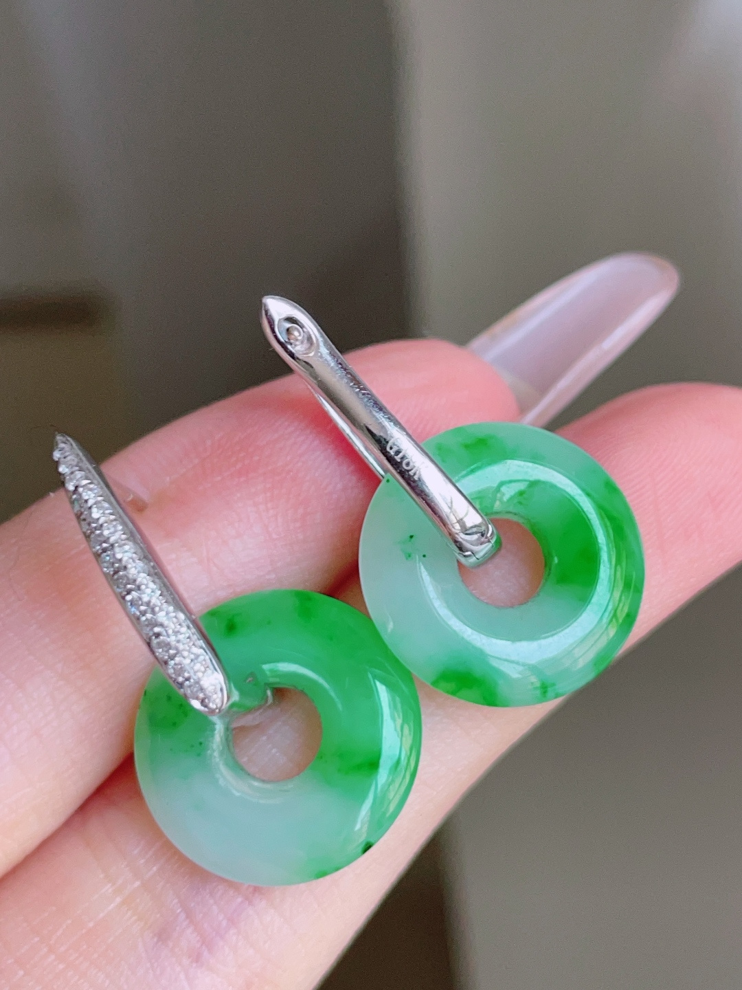 ️ 冰飘绿花甜甜圈耳坠，花色灵动，种老水润，18k金镶嵌 26/15.5/3.4