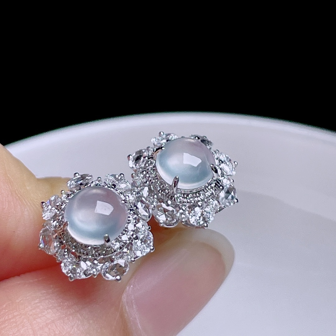 ️ 冰润通透，种老起光，18k金镶嵌，裸石：5.8/2