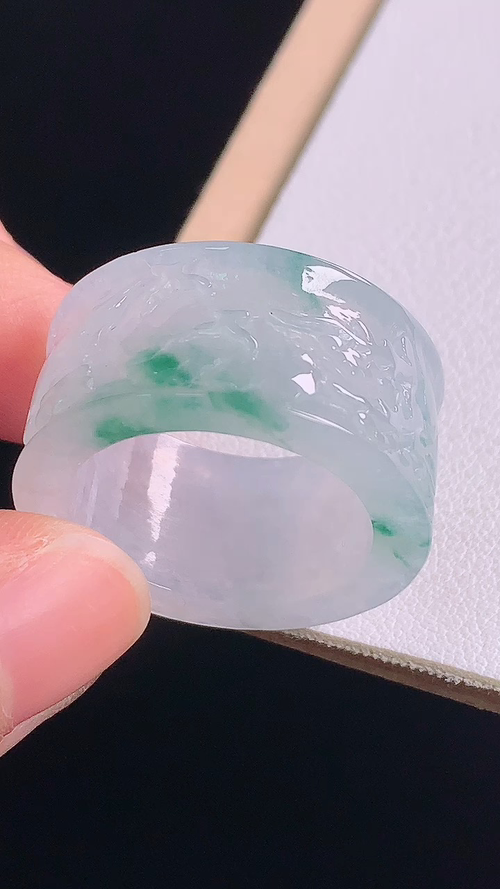 冰飘花山水扳指，无裂，尺寸:20/19.3/11.9/3.8mm