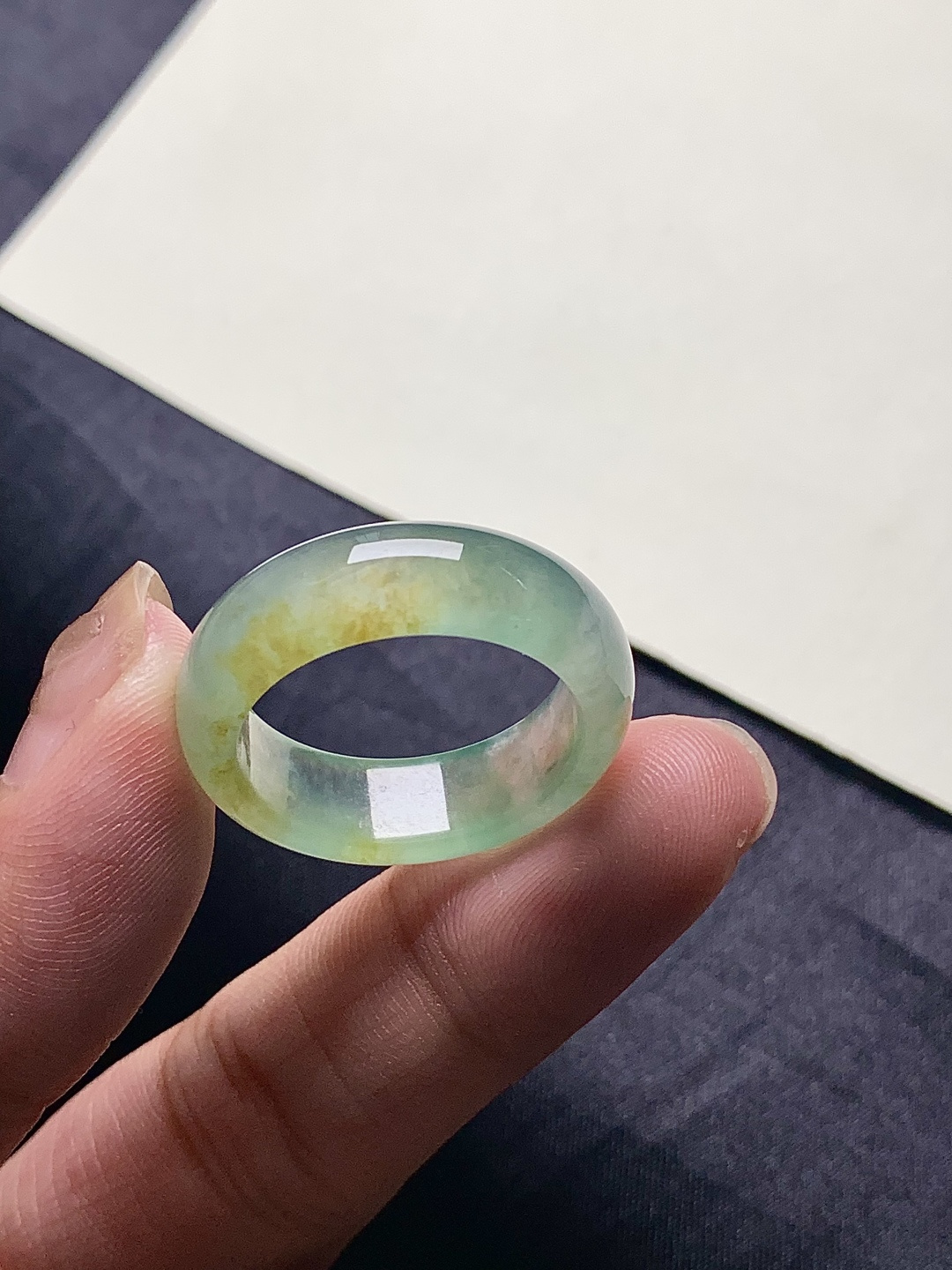 指环，颜色艳丽火辣，韵味十足，尺寸：19.3*7.2*3.6，asd6424