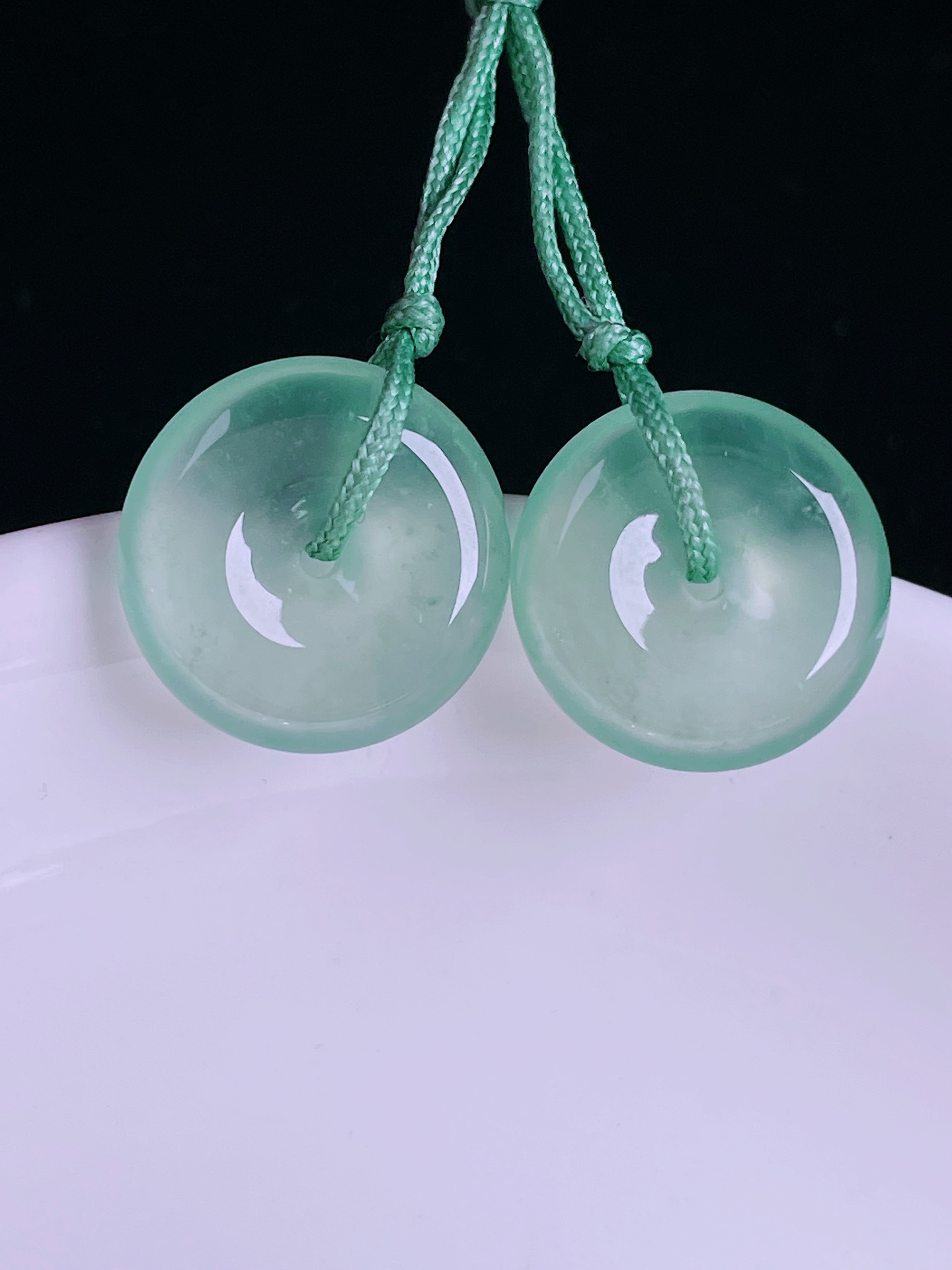 ️冰种耳坠，老种起光，细底通透，尺寸：13.7/3.7，0425