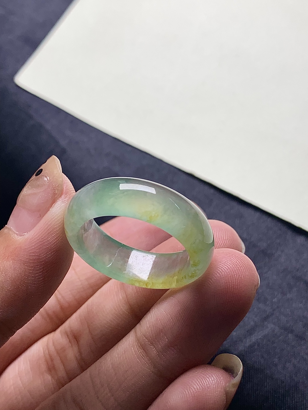 指环，颜色艳丽火辣，韵味十足，尺寸：19.3*7.2*3.6，asd6424