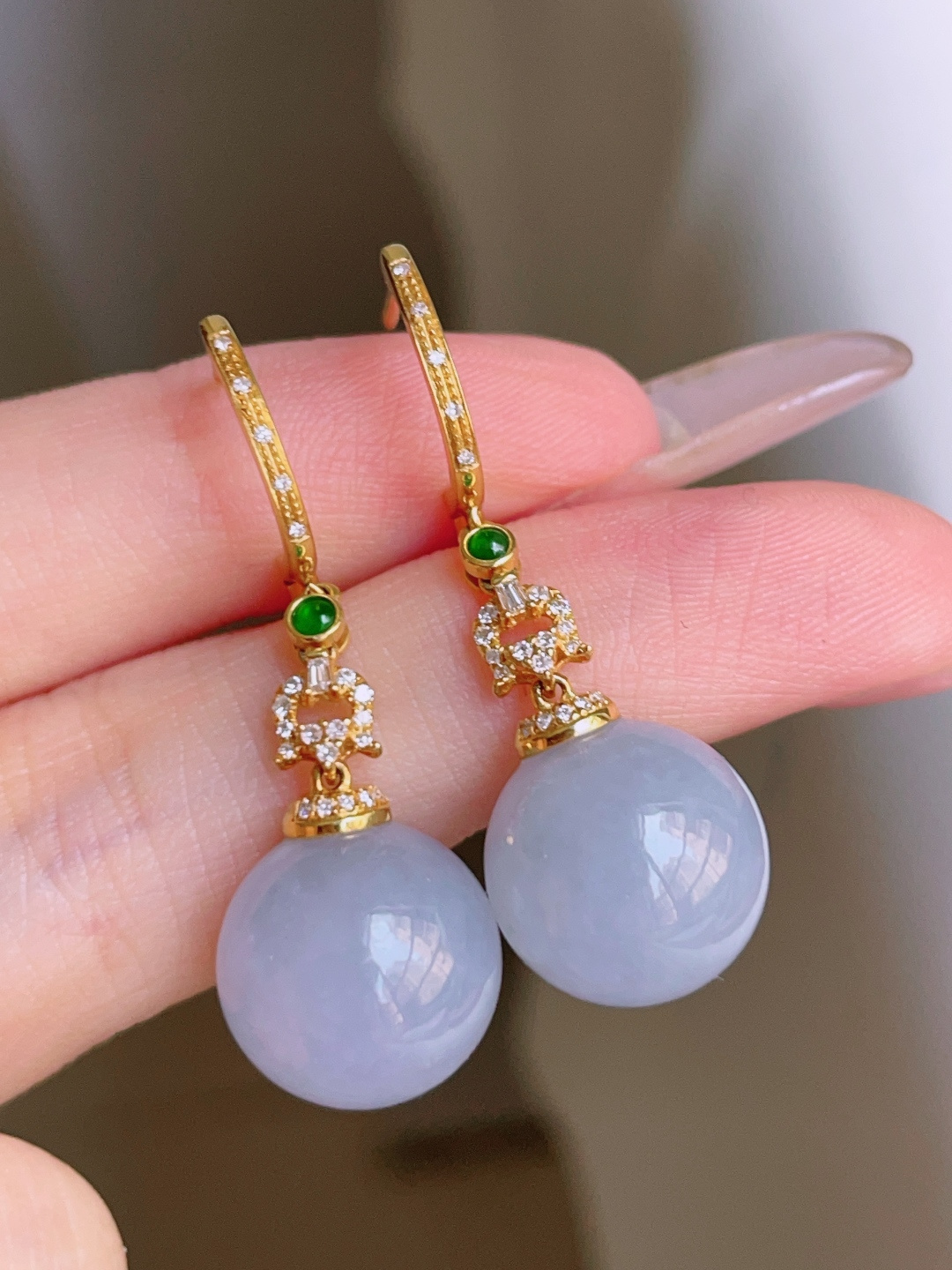 ️ 冰粉紫圆珠耳坠，色泽浓郁，种老水润，18k金镶嵌 36/12.5